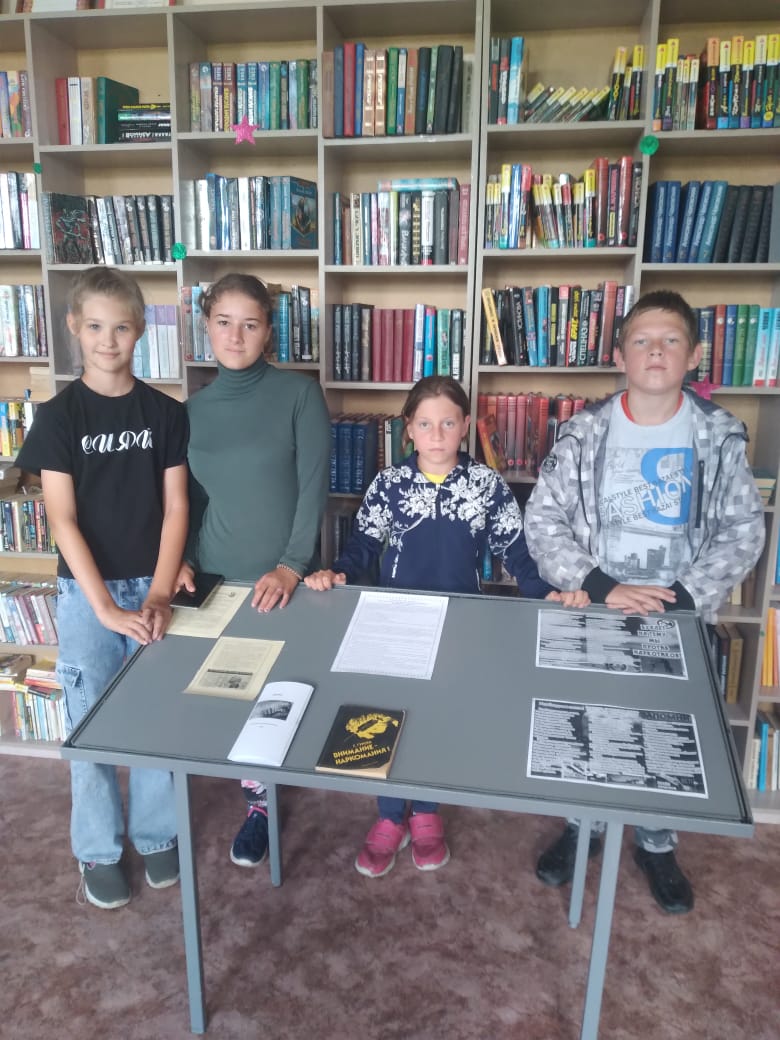 В Лысогорском районе проходит месячник антинаркотической направленности и популяризации здорового образа жизни.