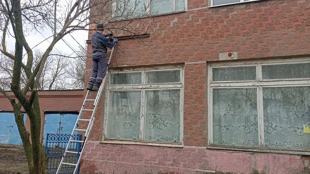 Программа «Культура малой Родины» реализуется в селе Невежкино, где ведётся ремонт сельского дома культуры.