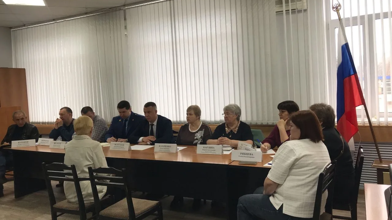 Глава района Сергей Фартуков провел прием участников СВО, и членов их семей.
