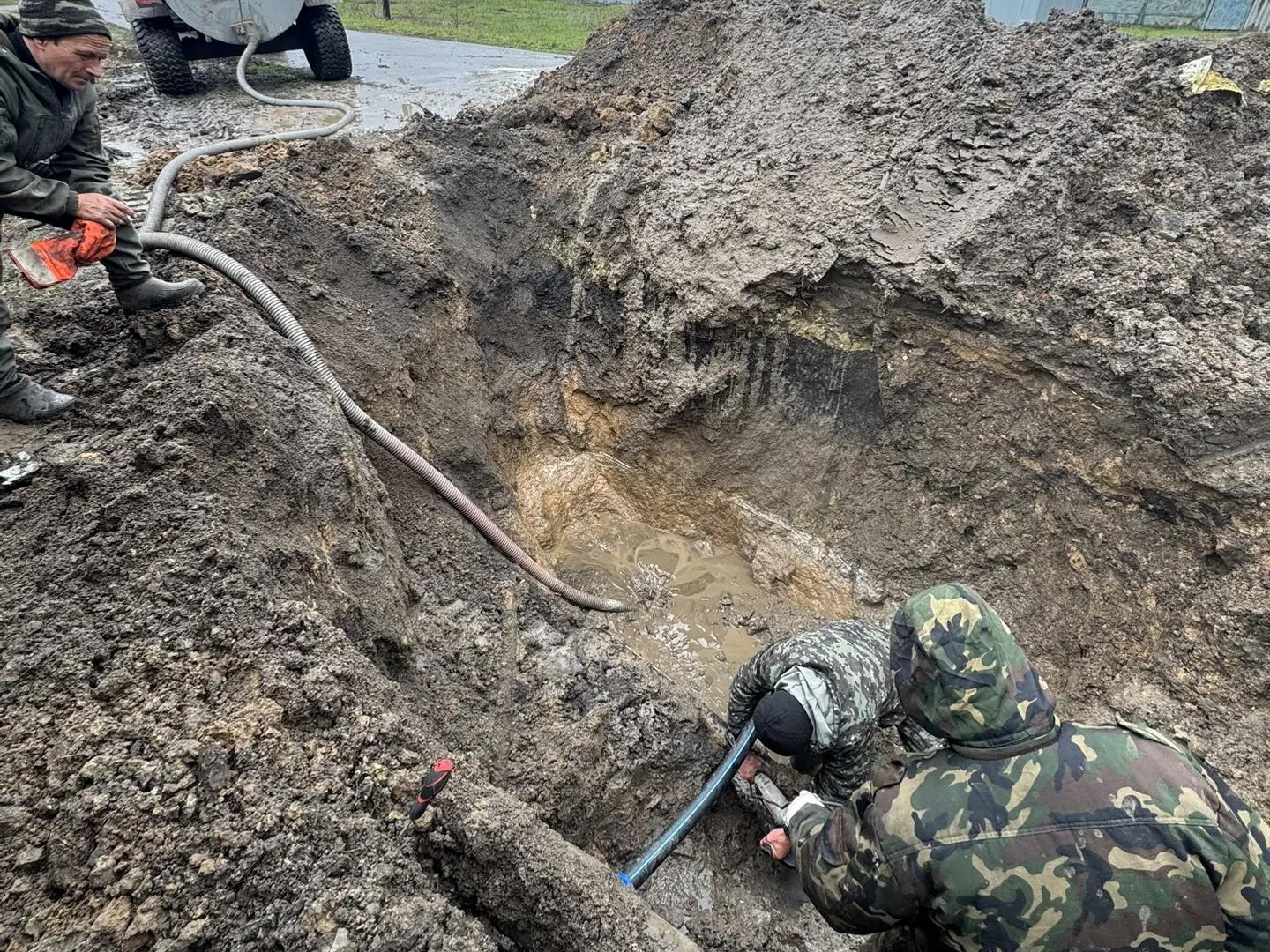 В Новой Красавке проведены работы по ремонту сельского водопровода.
