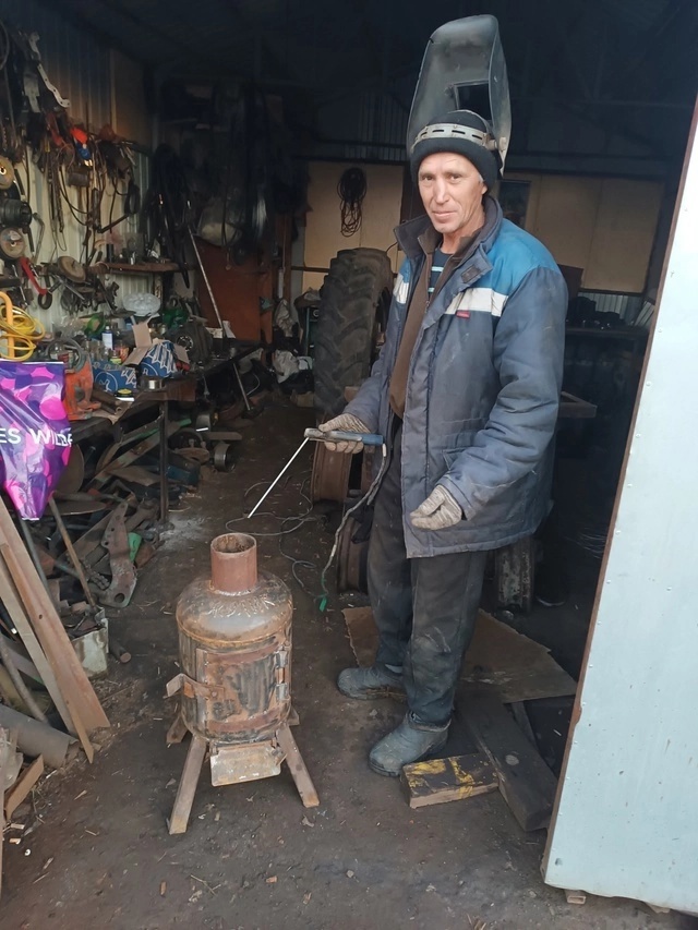Все больше лысогорцев стараются помочь бойцам СВО.