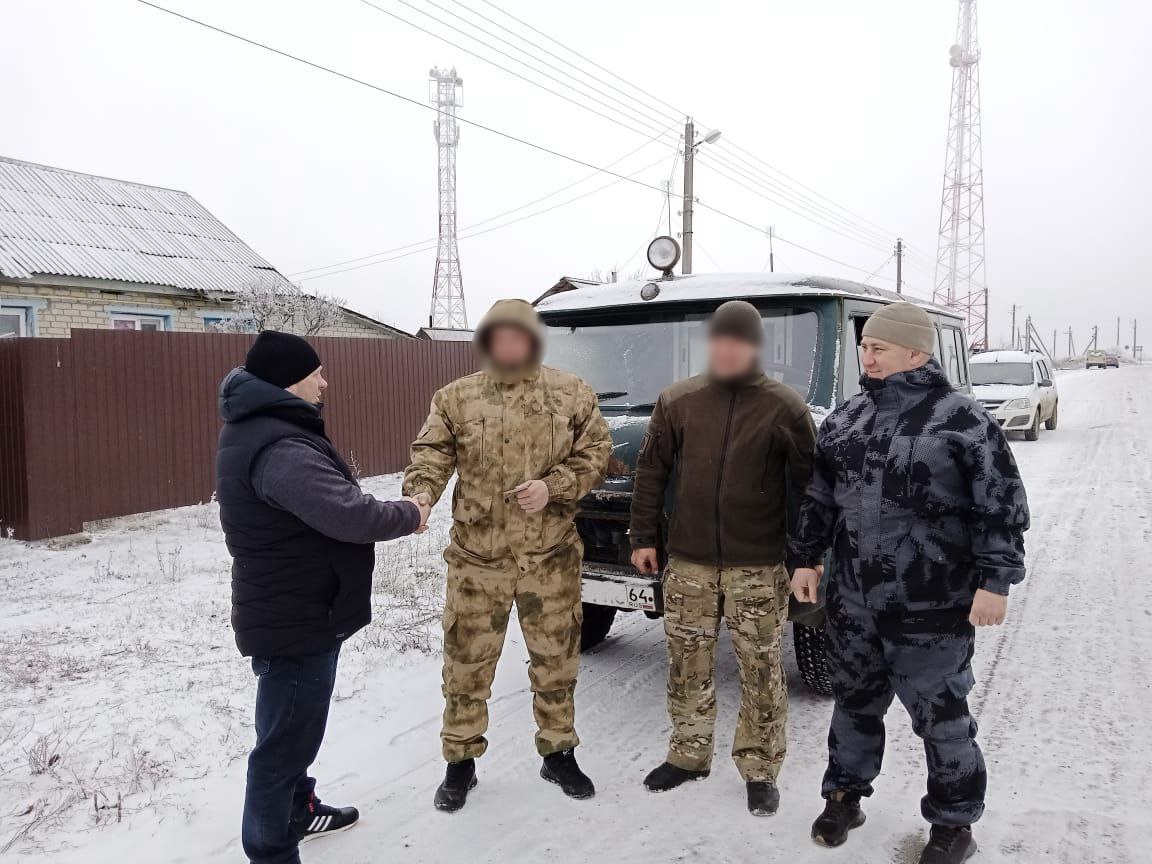 Фермеры района передали землякам на СВО автомобили УАЗ.