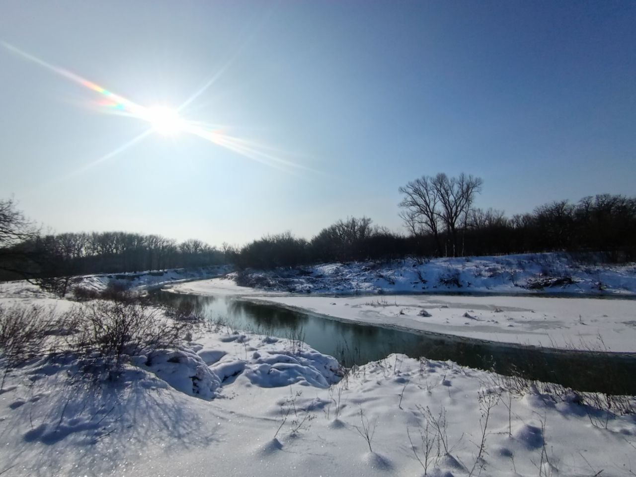 В Лысогорском районе продлён запрет выхода на лёд водоемов.