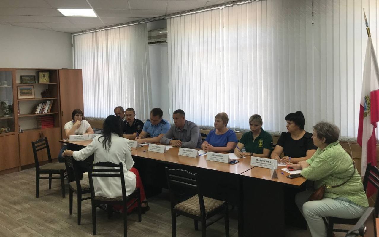 Глава Лысогорского муниципального района провел прием участников специальной военной операции и членов их семей.