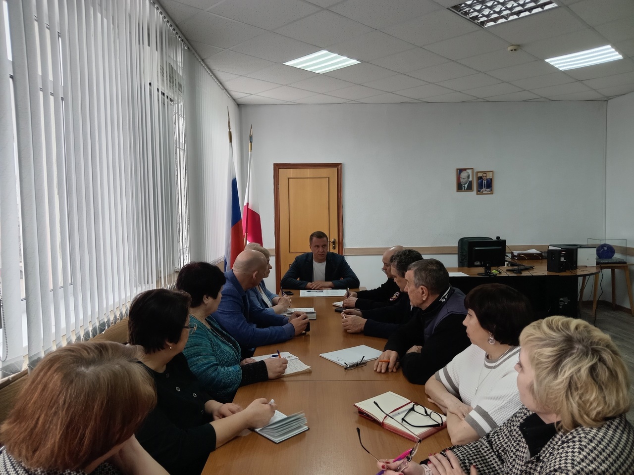 Глава Лысогорского района Сергей Фартуков провел заседание оргкомитета по подготовке мероприятий, посвященных 80-летию Победы в Великой Отечественной войне 1941-1945 годов.