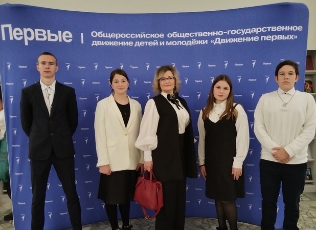 Состоялось торжественное посвящение участников Движения Первых Саратовской области в Хранители Истории. Состоялось торжественное посвящение участников Движения Первых Саратовской области в Хранители Истории.