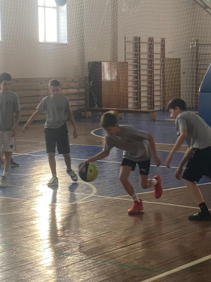 На базе ФОК "Олимп" проходят учебно-тренировочные сборы по баскетболу. На базе ФОК "Олимп" проходят учебно-тренировочные сборы по баскетболу.