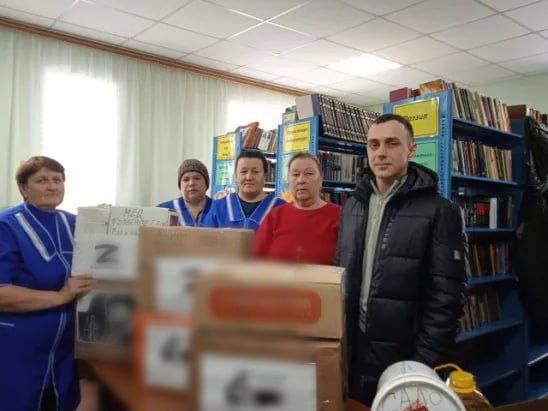 Жители Лысогорского района продолжают помогать участникам специальной военной операции. Жители Лысогорского района продолжают помогать участникам специальной военной операции.