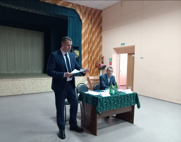 Глава района Сергей Фартуков провел встречи с жителями Большерельненского сельского поселения. Глава района Сергей Фартуков провел встречи с жителями Большерельненского сельского поселения.