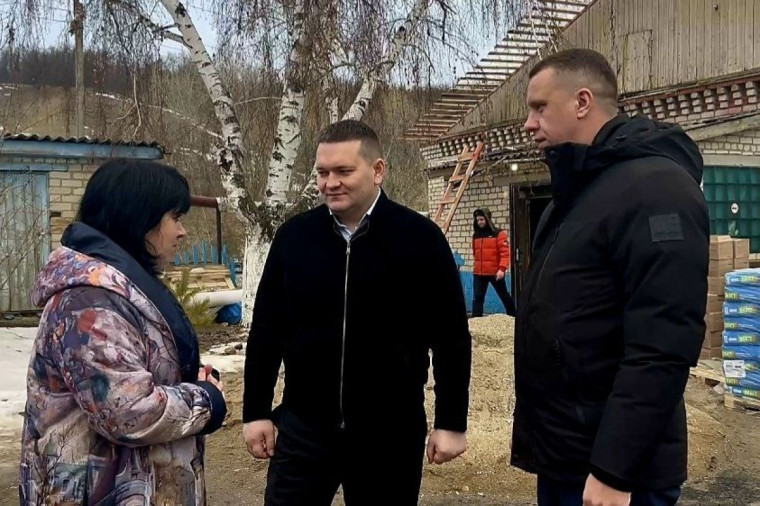 Лысогорский район с рабочим визитом посетил депутат Государственной Думы Российской Федерации Андрей Воробьев. Лысогорский район с рабочим визитом посетил депутат Государственной Думы Российской Федерации Андрей Воробьев.