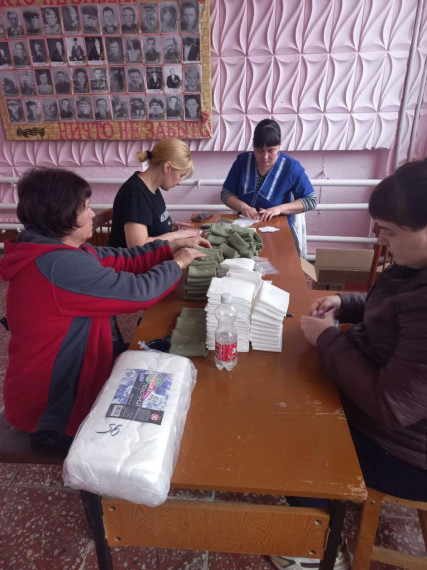 Жителей села Большие Копены объединяет общее благое дело во имя Победы. Жителей села Большие Копены объединяет общее благое дело во имя Победы.