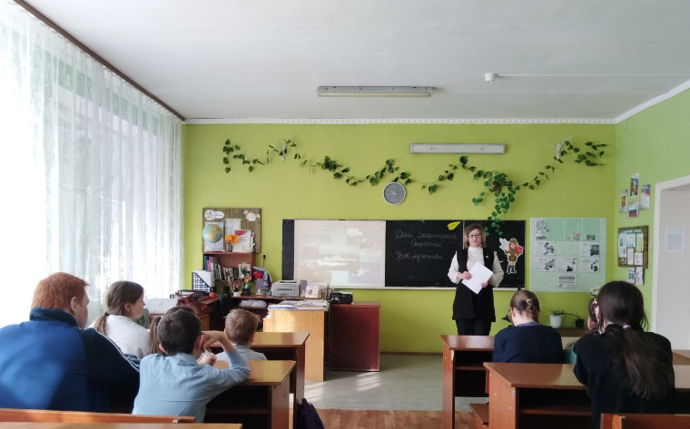 В филиале МБОУ СОШ №2 р.п.Лысые Горы в с.Б.Дмитриевка прошел "Урок мужества". В филиале МБОУ СОШ №2 р.п.Лысые Горы в с.Б.Дмитриевка прошел "Урок мужества".